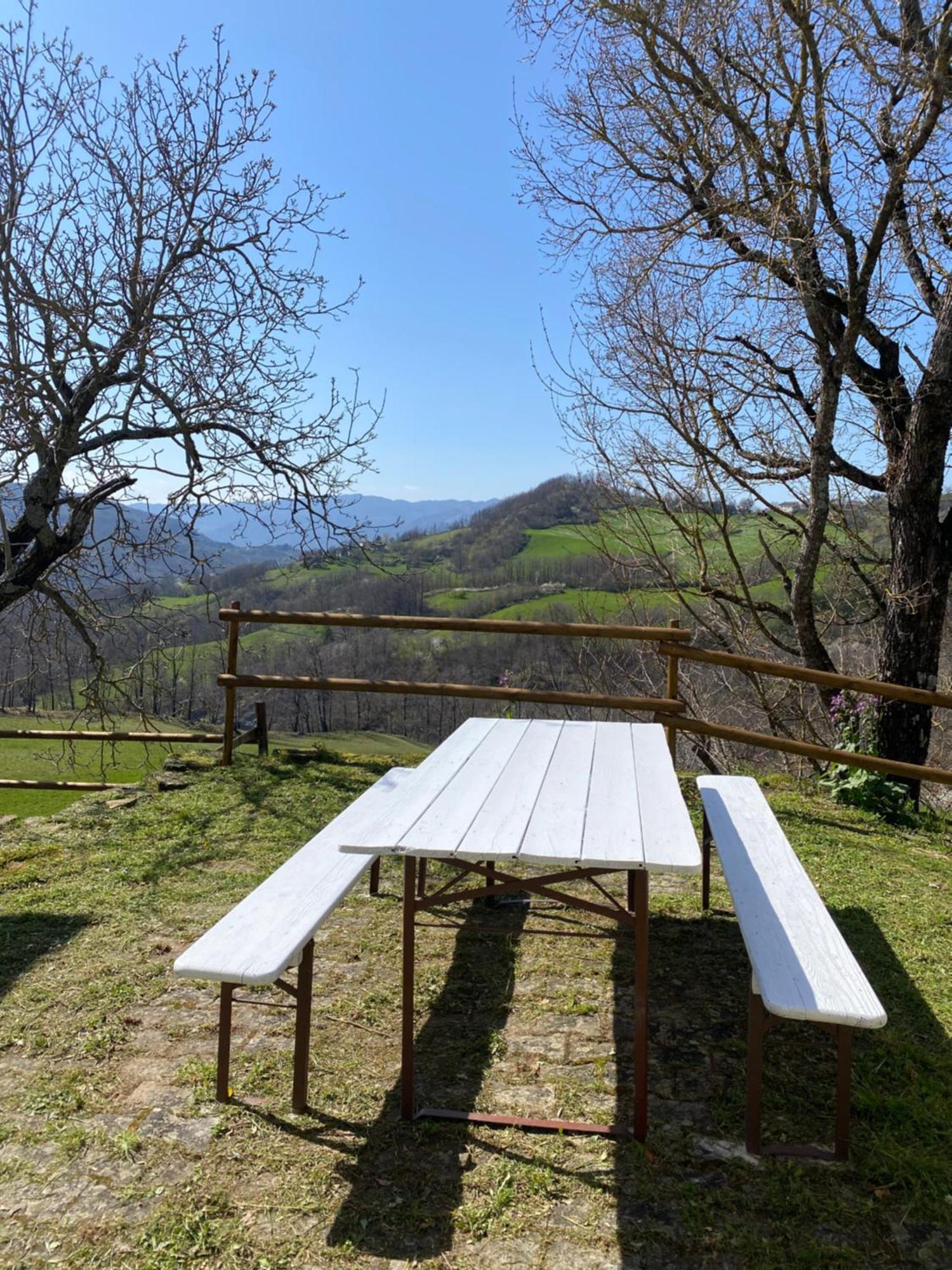 Bed and Breakfast La Lupa E L'Orso Berceto Exterior foto